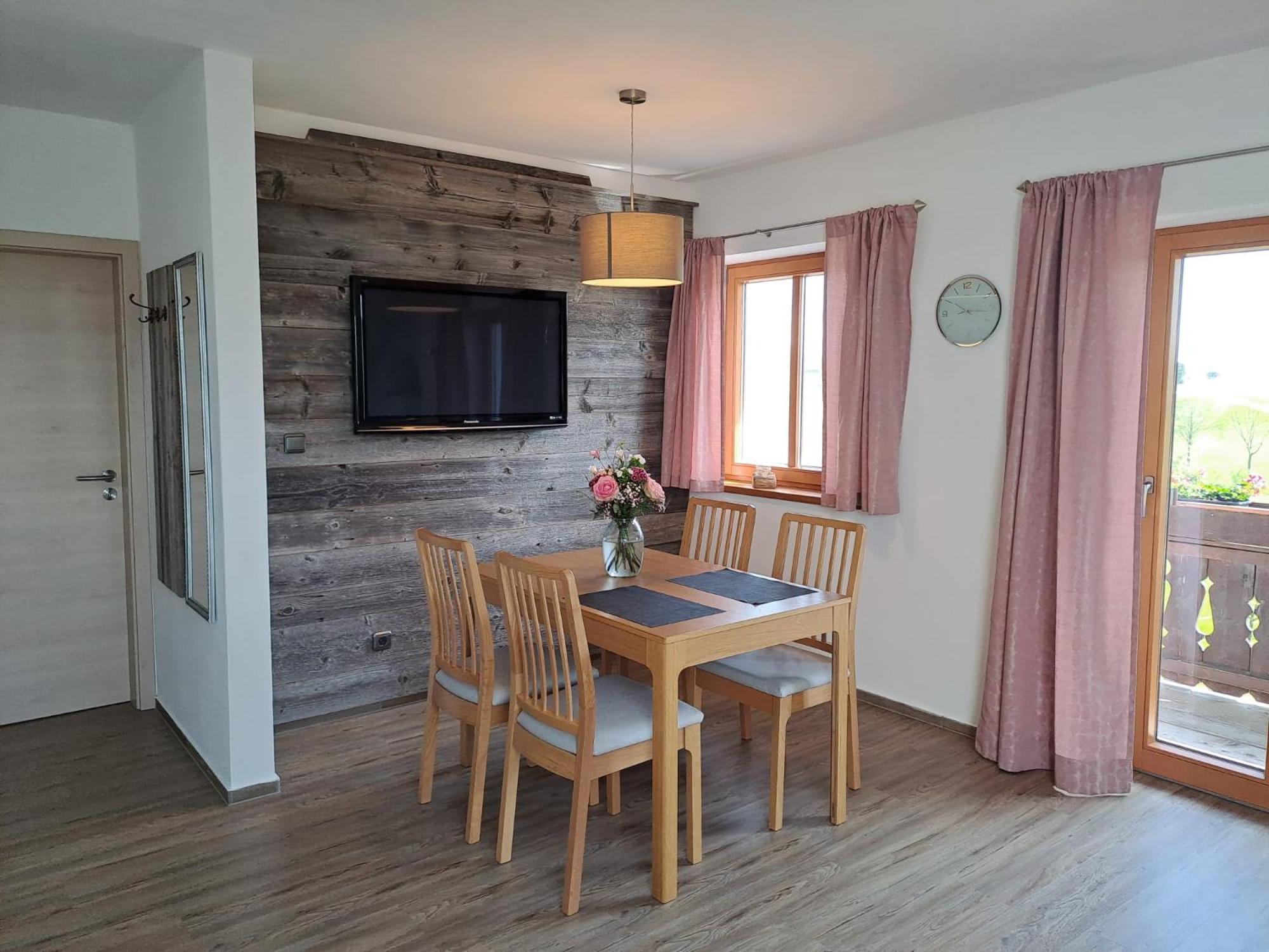 Asbichlerhof Apartment Bad Endorf Bagian luar foto